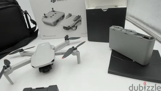 DJI - Mini 2 SE Fly More Combo Drone Remote Control