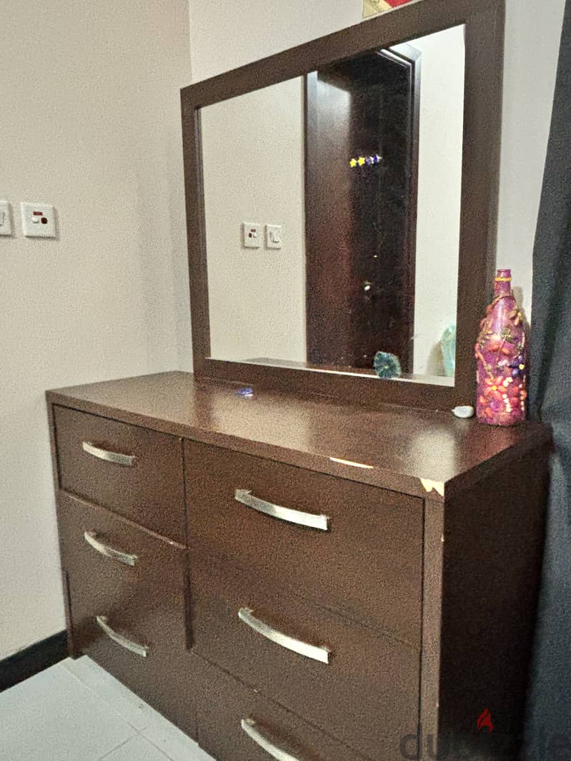 Pan furniture qatar. Good condition 3