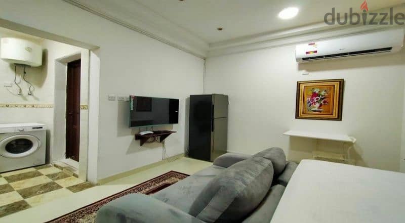 Fully Furnished Studio Opposite Tawar Mall 4