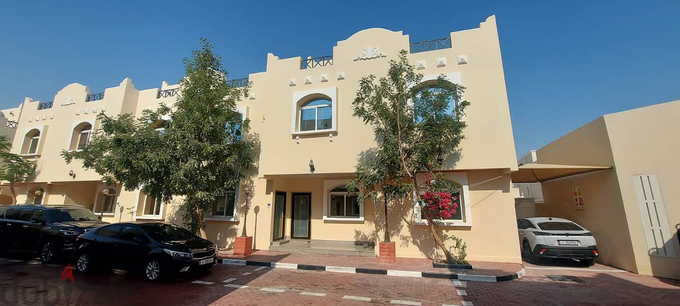 Villa for rent in compound for family only Azghawi area 5 bhk 0