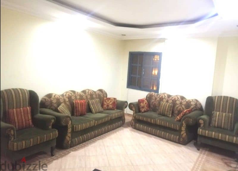 Living room (2 sofas + 2 arm chairs) 4