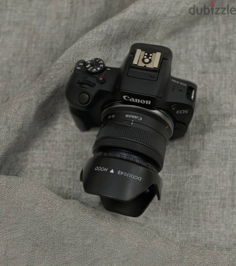 canon R100 MIRRORLESS 0