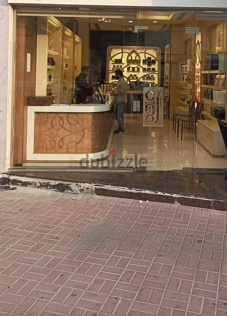 Prime Retail Shop for Rent on Mirqab Al Jadeed Street – Best Location 0