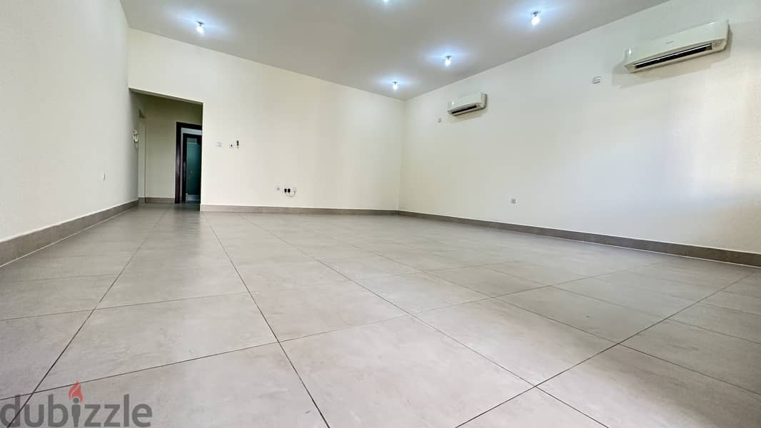 5 Bedroom Villa In Hilal - Close to HolyDay Villa 2