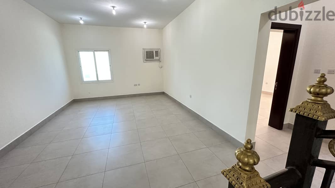 5 Bedroom Villa In Hilal - Close to HolyDay Villa 4