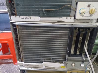 Good condition window AC for sell.