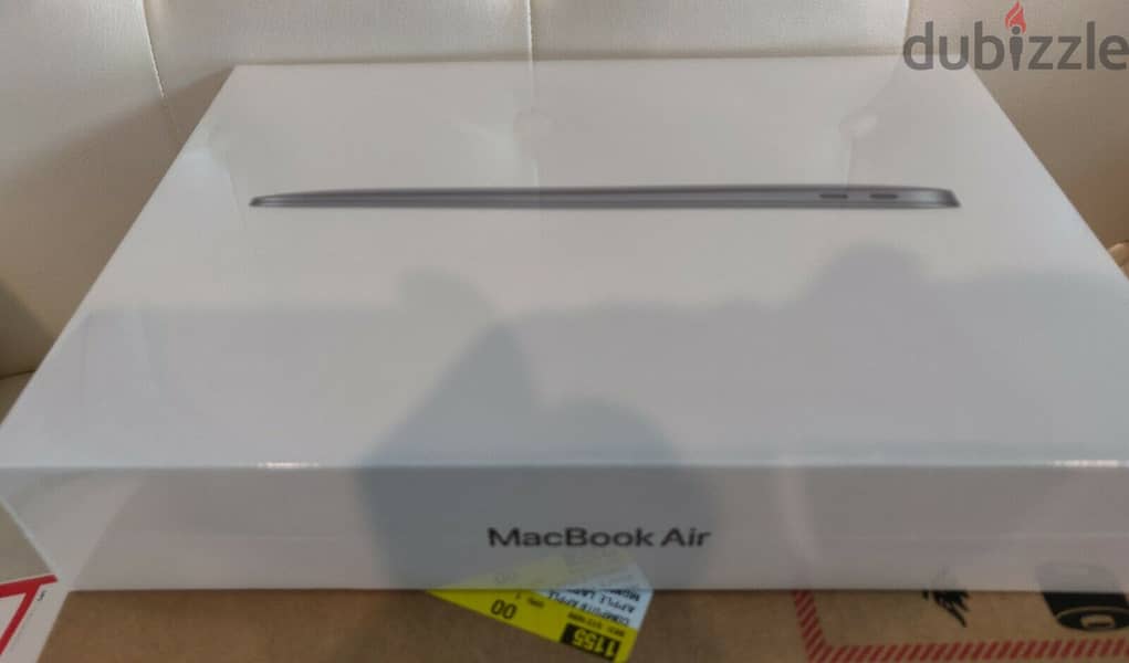 Apple - MacBook Air 13-inch  - M 3 chip 8GB Memory - 256GB SSD 2