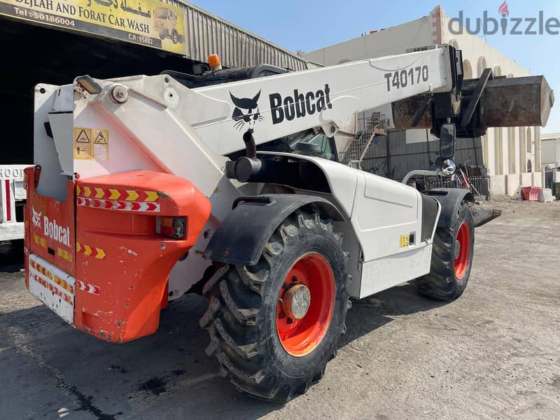 Bobcat T40170 telehandler 2