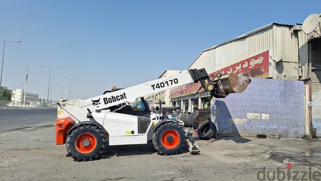 Bobcat T40170 telehandler 4