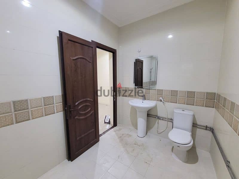 brand new studios for rent in ain khalid 2