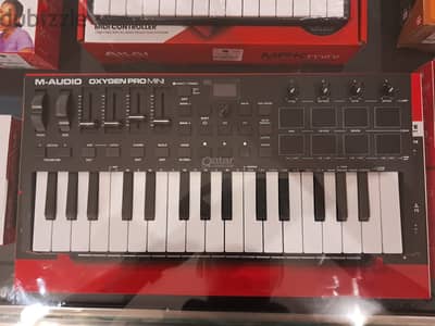 M-Audio Oxygen Pro Mini 32 Key USB MIDI Keyboard Controller | USB أورج