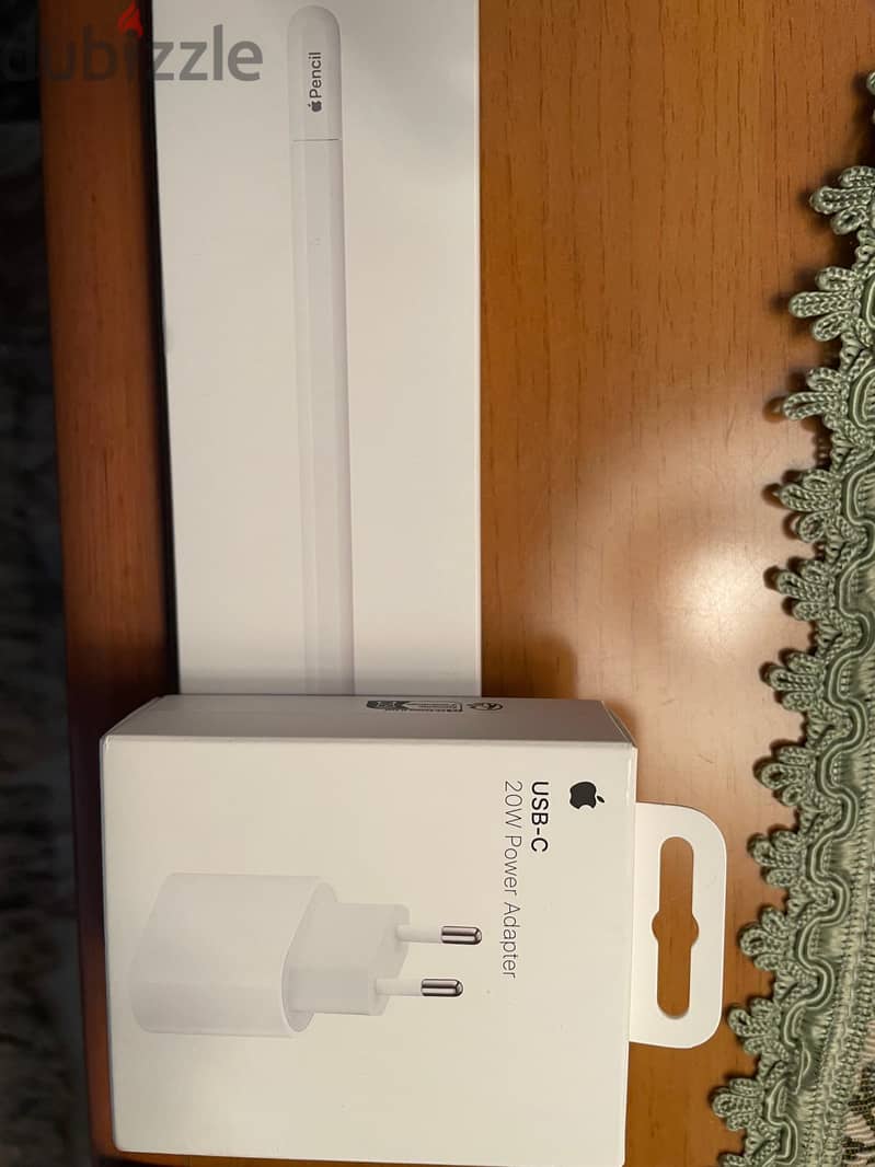 Apple Ipencil + Adapter - brand new sealed 9