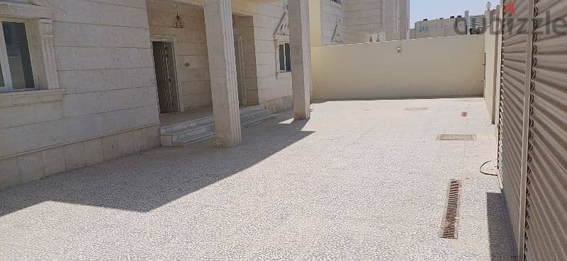 Spacious 8 B/R Staff Villa near Old Immigration office in Gharrafa 0