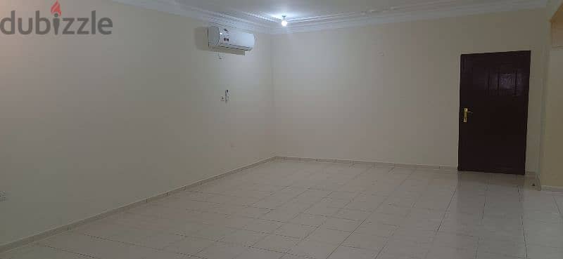 Spacious 8 B/R Staff Villa near Old Immigration office in Gharrafa 2