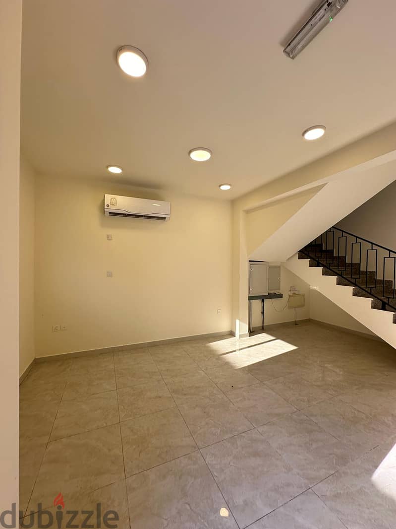  Spacious Villa for Rent in Abu Hamour – QAR 10,000/month 3