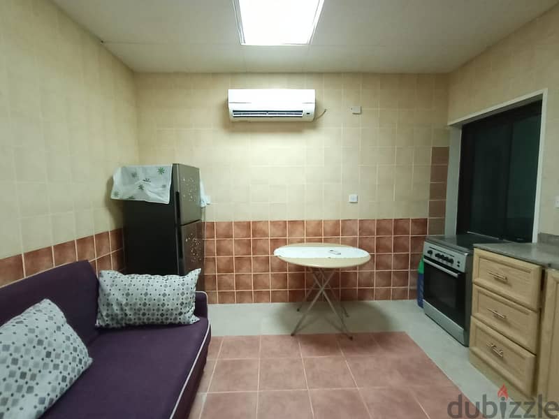 1 bhk fully furnished outhouse  available ain khalid 4