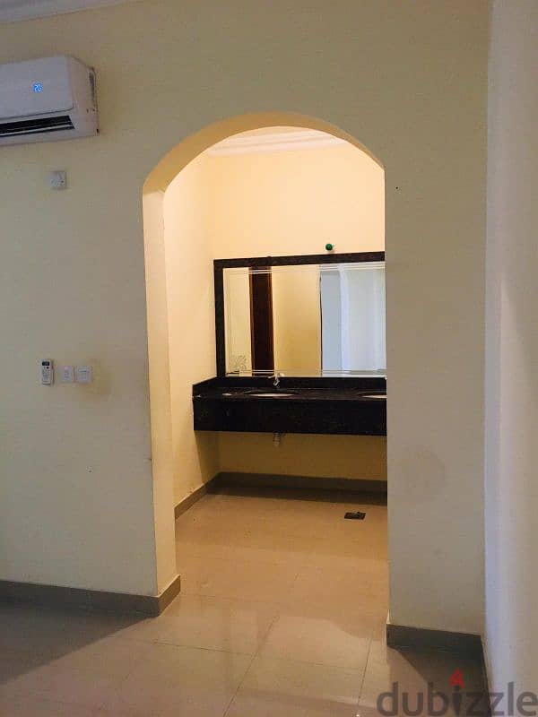 STAFF COMPOUND VILLA: Spacious 4 B/R near Ansar Gallery 2