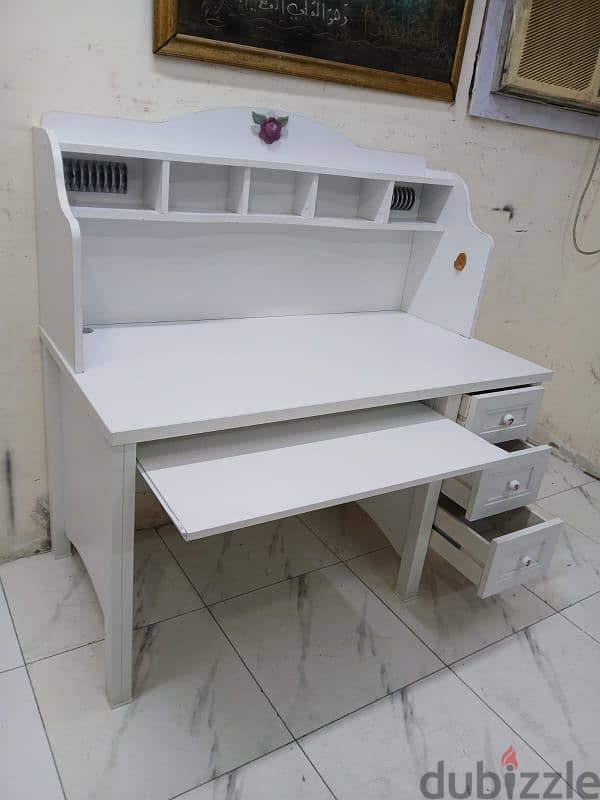 Very good condition study desk available for sell 3