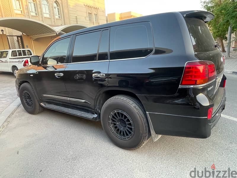 Lexus LX 570 2011 2