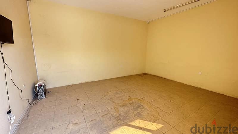 1500 Garage & 3 Room For Rent - Close to Wakalath Street 3