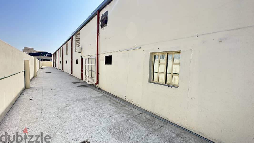 600 Garage For Rent - 2 Street access 6