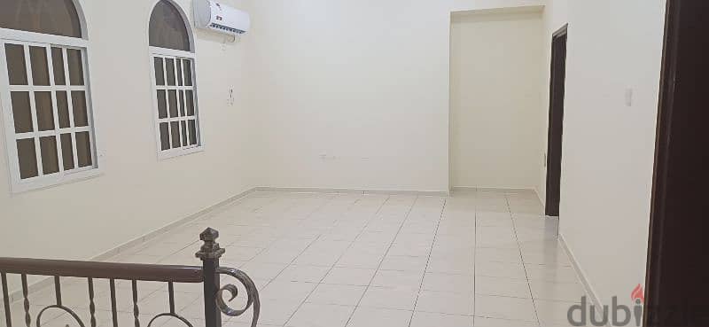 STAFF VILLA: Freestanding 8 B/R near Old immigraion office 7