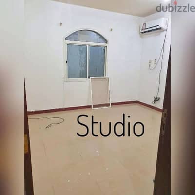 استوديو للايجار بالغرافة / studio for rent in Gharrafah