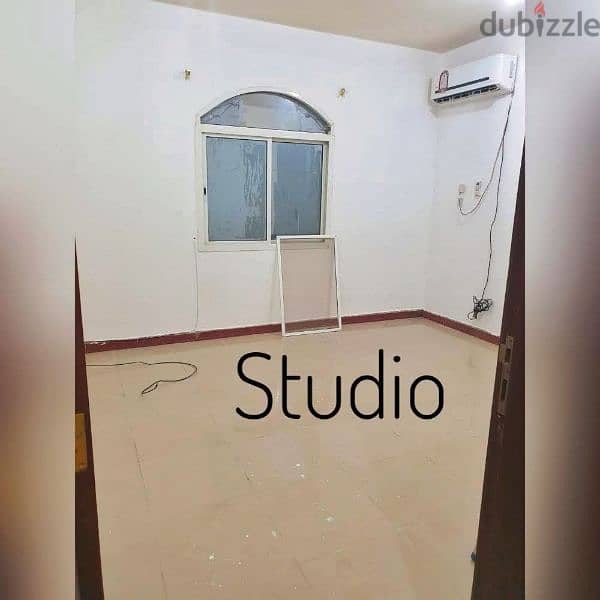 استوديو للايجار بالغرافة / studio for rent in Gharrafah 0