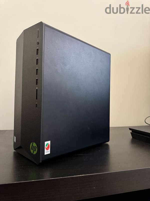 The HP 11 pro gaming pc 2