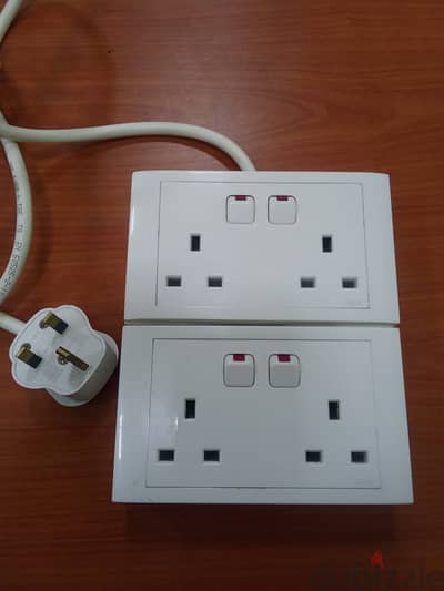 Power Extension cord  With 4 Outlets socket  100, 240, 300/500v