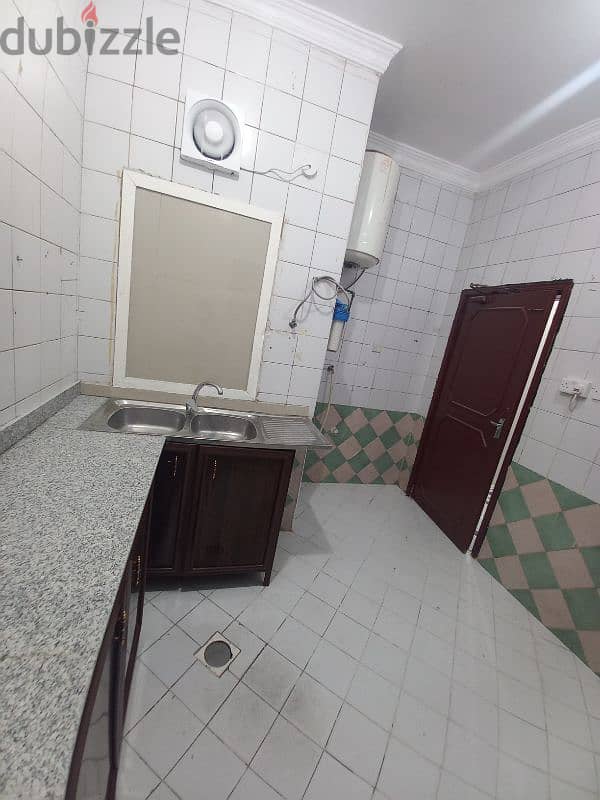 bachilar flat  3BHK doha jadeed behind the metro station  QR4800 6