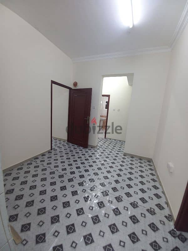 bachilar flat  3BHK doha jadeed behind the metro station  QR4800 8