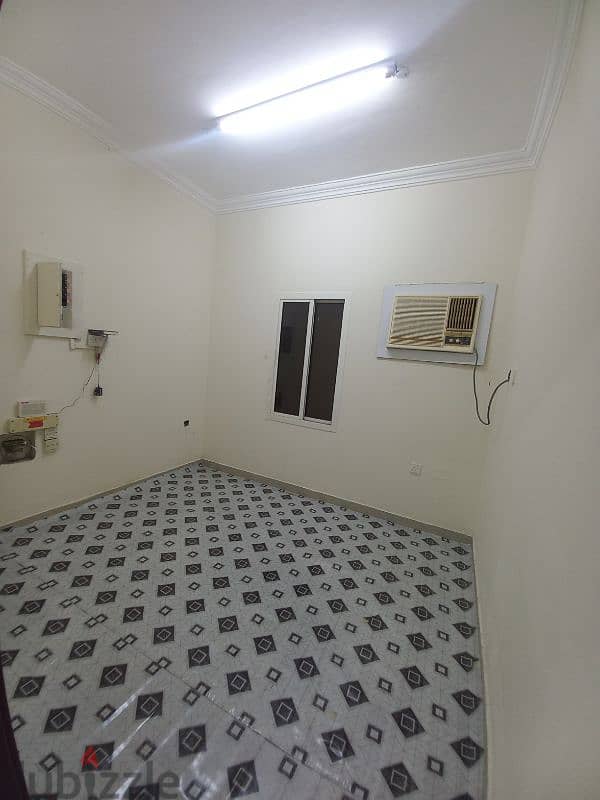 bachilar flat  3BHK doha jadeed behind the metro station  QR4800 11