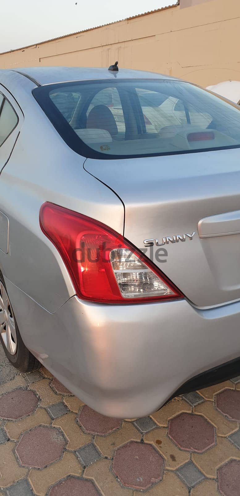 Nissan Sunny 2015 5