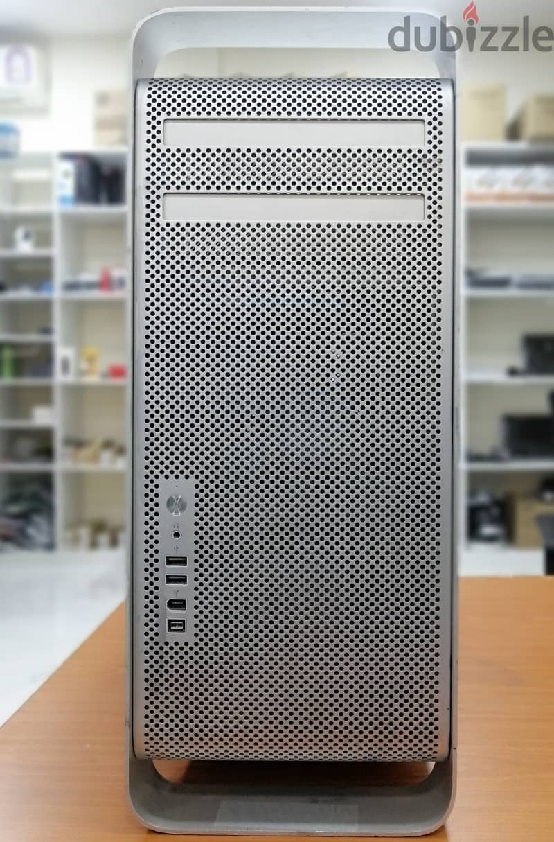 Apple Workstation Pc  Intel Xeon Processor  2.66GHz MacPro 1.1  8GB 1