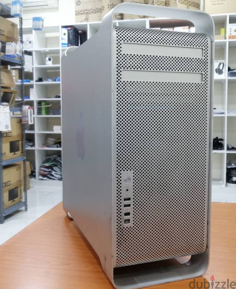 Apple Workstation Pc  Intel Xeon Processor  2.66GHz MacPro 1.1  8GB 2