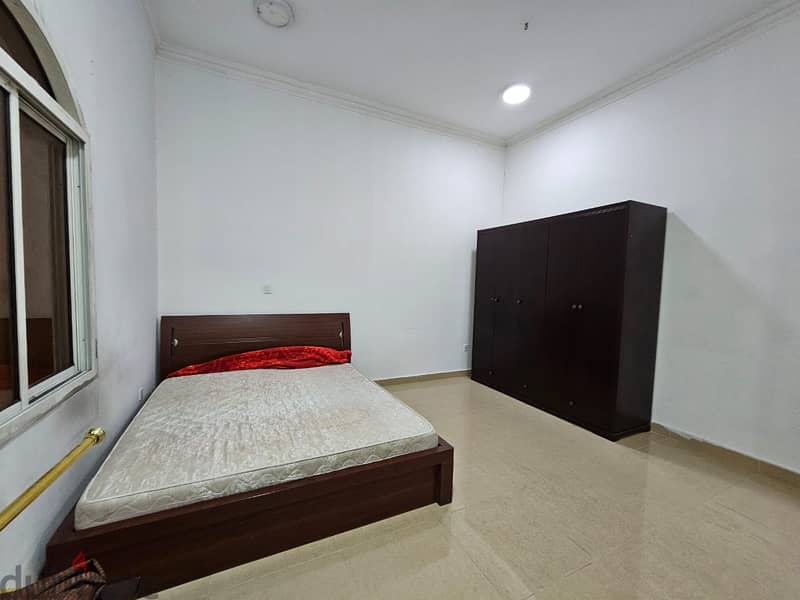 1 BHK UNFurnished room for Family near at Wakrah HMC 6