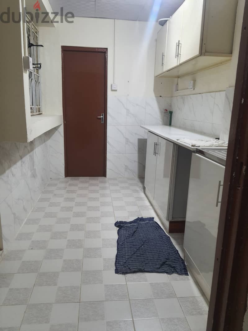 Studio for couples or with 1 child near metro 3