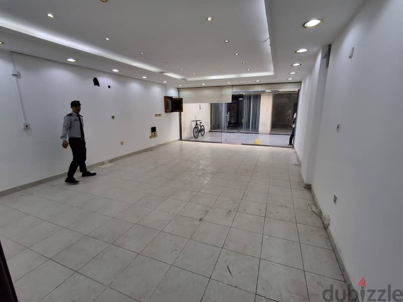 Shop and office for rent in Al Gharafa area 120 Metar 5