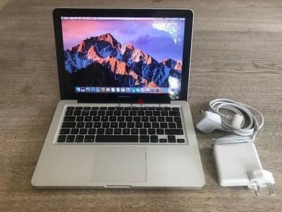 Apple MacBook Air 13.6" M3 8-Core CPU 10-Core GPU 8GB 512GB