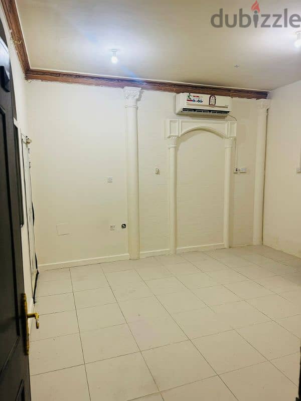 ground floor studeo family @al kharaitiyat, near Olive inter. . . school. 3