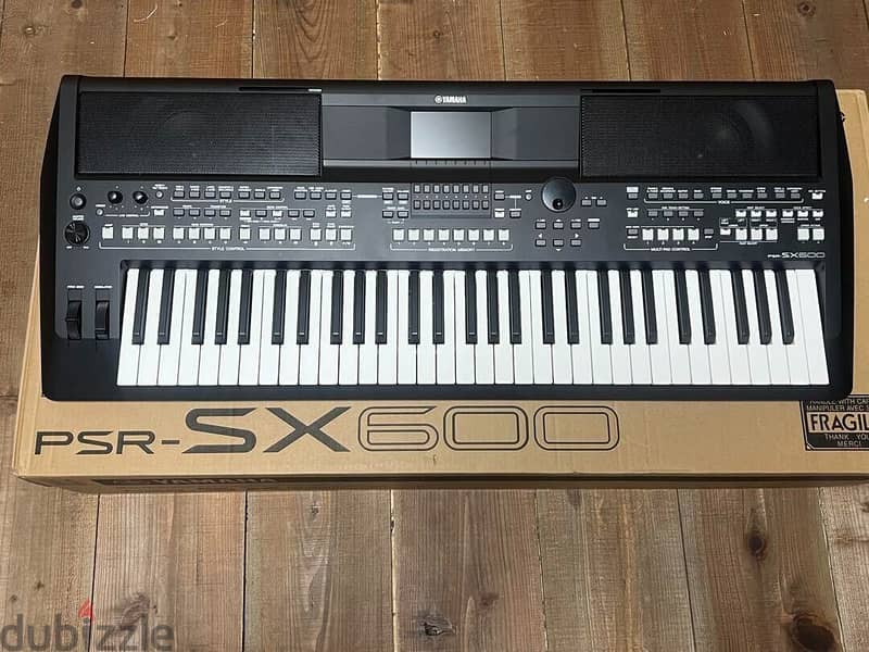 Yamaha PSR-SX600 Digital Keyboard 61-Key Organ Initial Touch 4