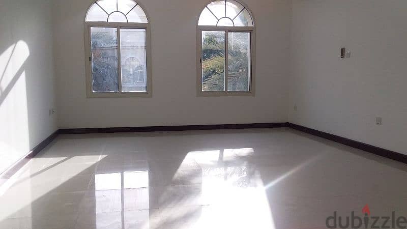 Beautiful & Spacious 4 B/R Villa with huge Garden in a prime location 5