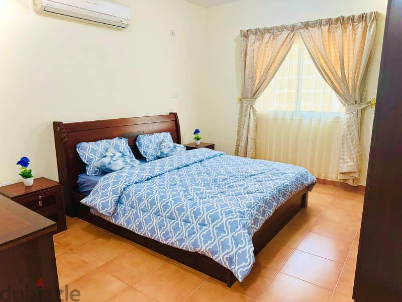 NO COMMISSION - Fully Furnished 3 BHK Near Corniche 4