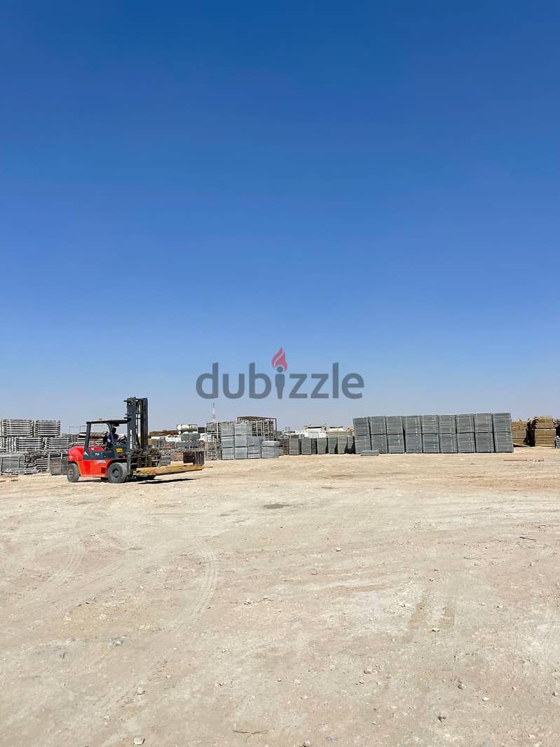 Open land yard for rent in Karrana, Mekanis in  Salwa road 0