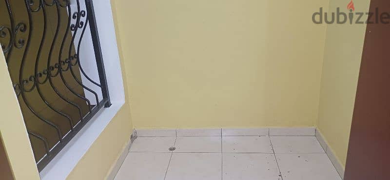 STAFF VILLA: Freestanding 8 B/R near Old Immigraion office 4