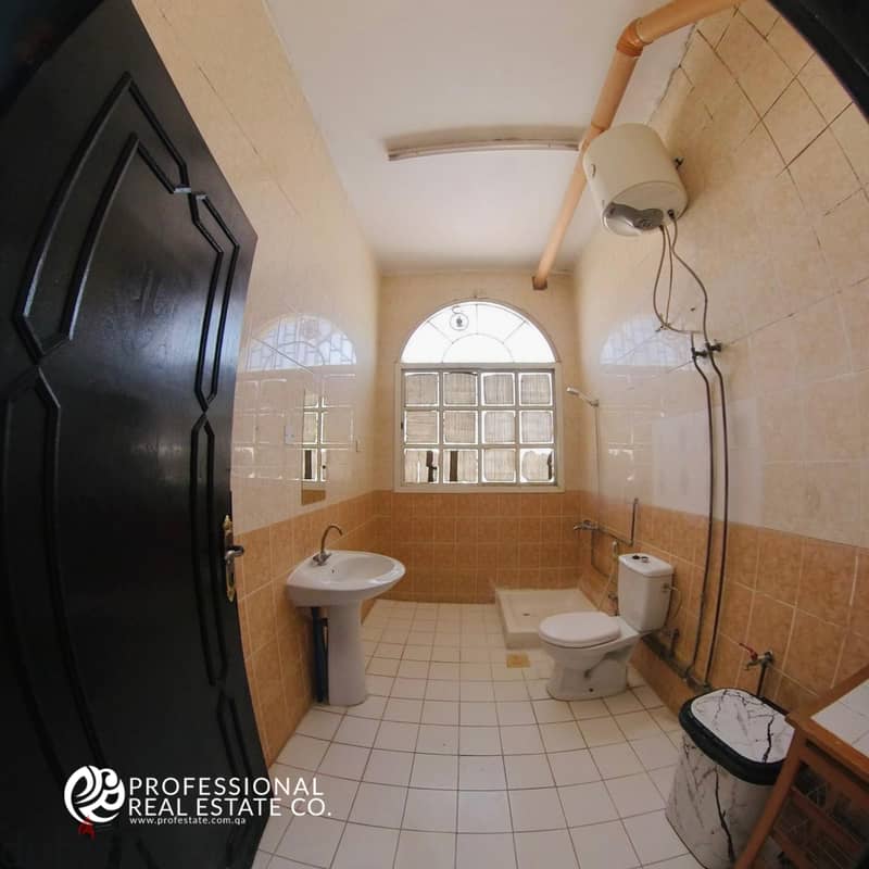 Semi Furnished | Studio Type Part of A Villa in Umm Lekhba 5