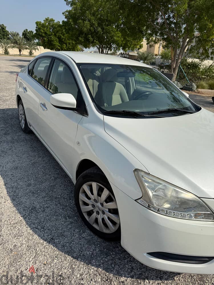 Nissan Sentra 2017 Sentra original paint excellent 9