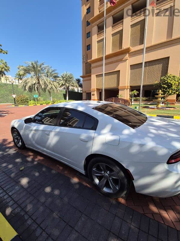 Dodge Charger 2019 4