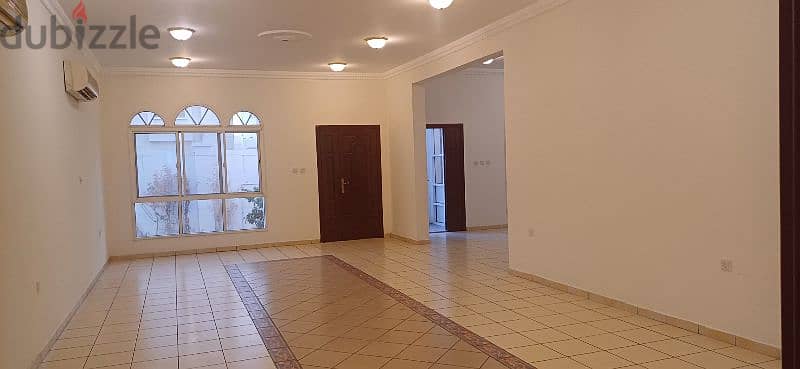 Freestanding 5 B/R Spacious Villa near Thumama Stadium 0